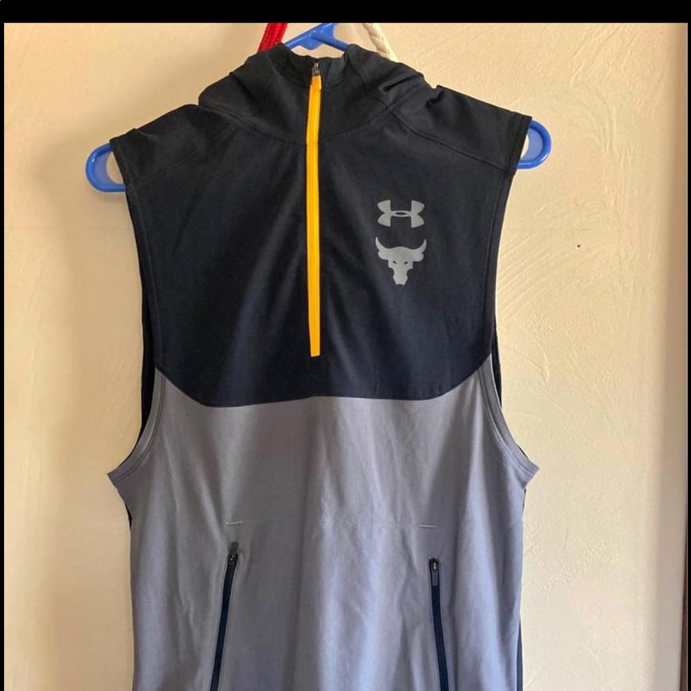 Project rock under armour sleeveless hoodie